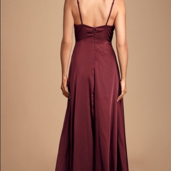 🆕 Lulu's 👗 Size Small🌹 burgundy color dress suer soft - Picture 3 of 14